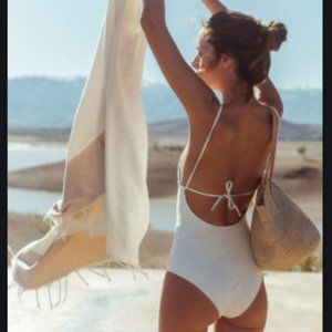 Sezane YSÉ Ivory French one piece bathing suit size 36